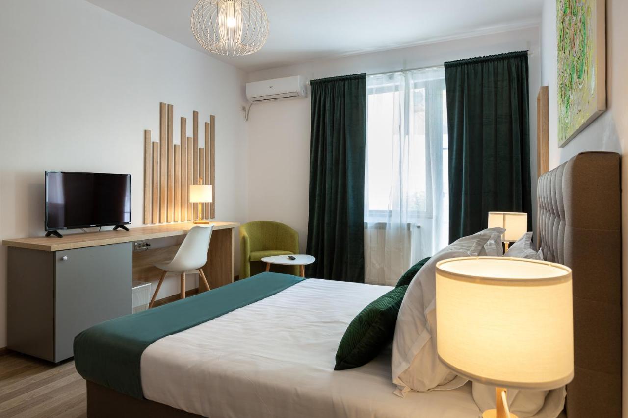 Lagom Hotel Bukares Bagian luar foto