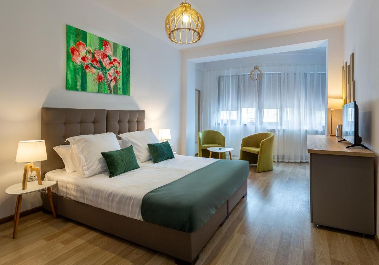 Lagom Hotel Bukares Bagian luar foto