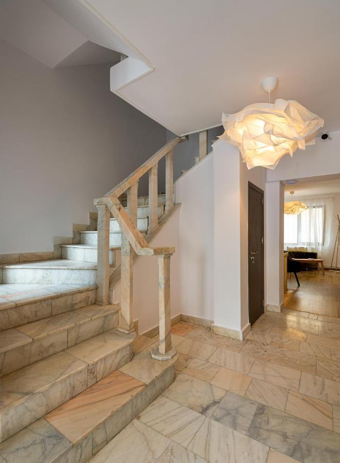 Lagom Hotel Bukares Bagian luar foto
