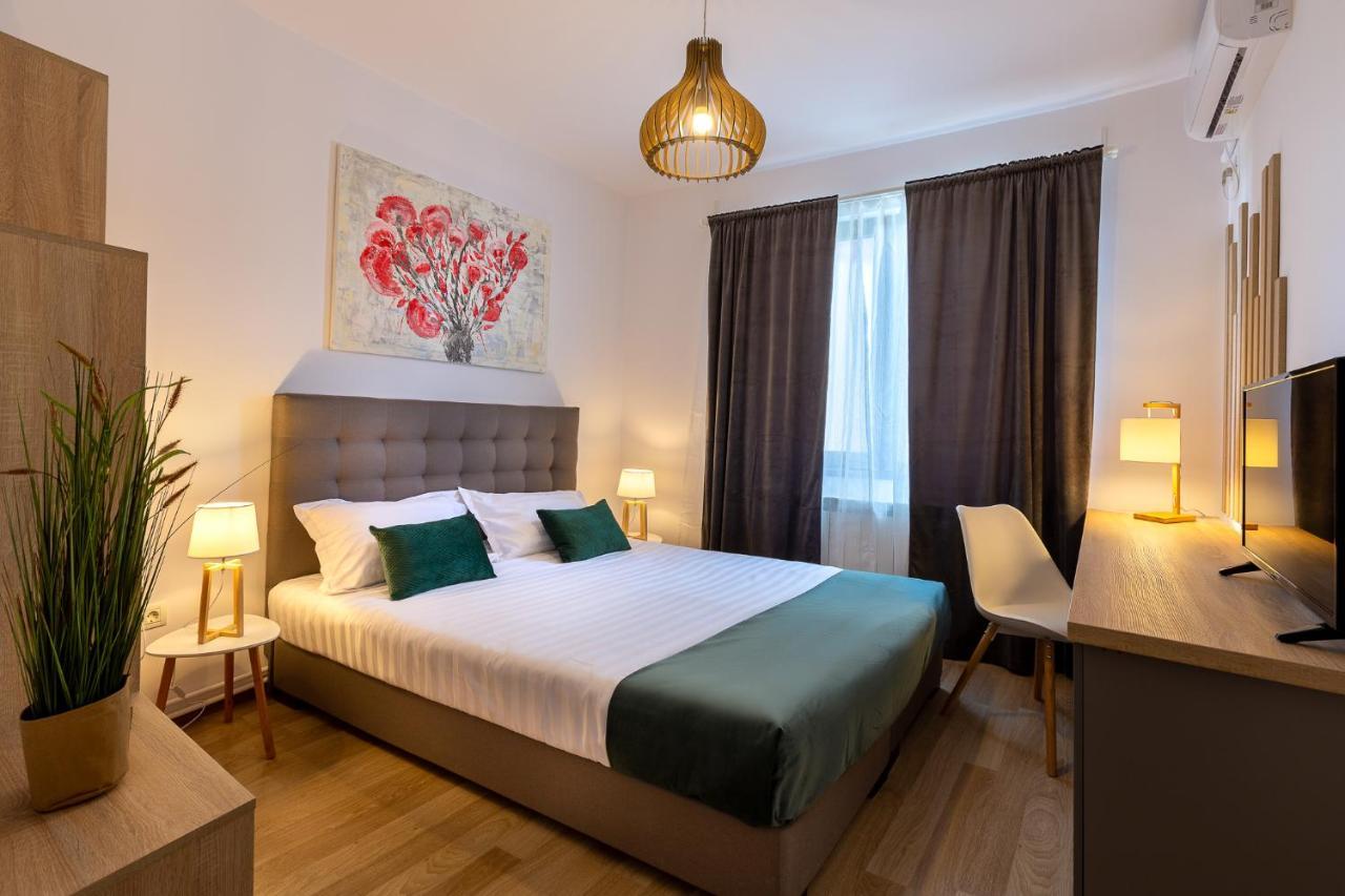 Lagom Hotel Bukares Bagian luar foto